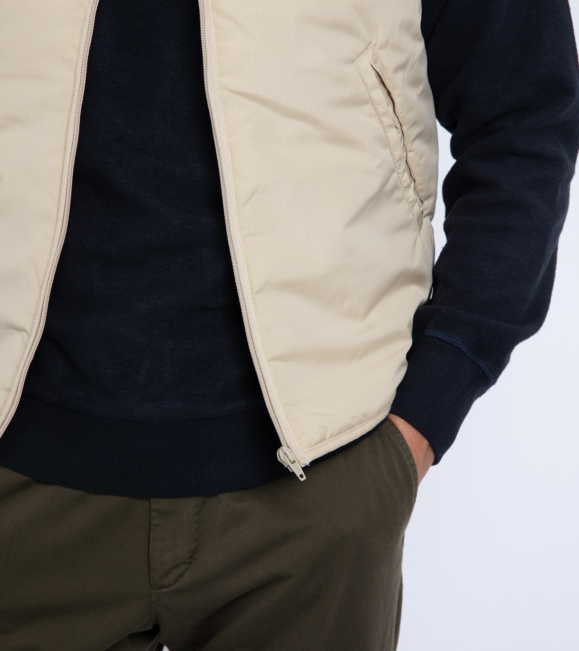 La Paz Penuco Ripstop Padded Vest: Ecru