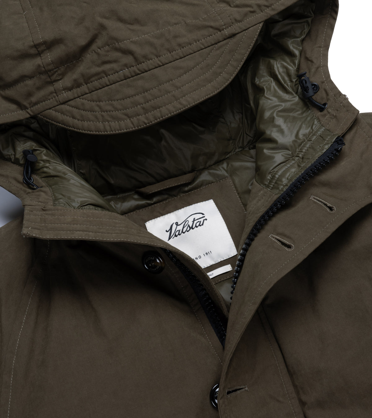 Valstar Liam Water-Repellent Waxed Cotton Down Padded Parka in Olive. Close-up detail of the collar, unzipped and showing padded goose down lining.