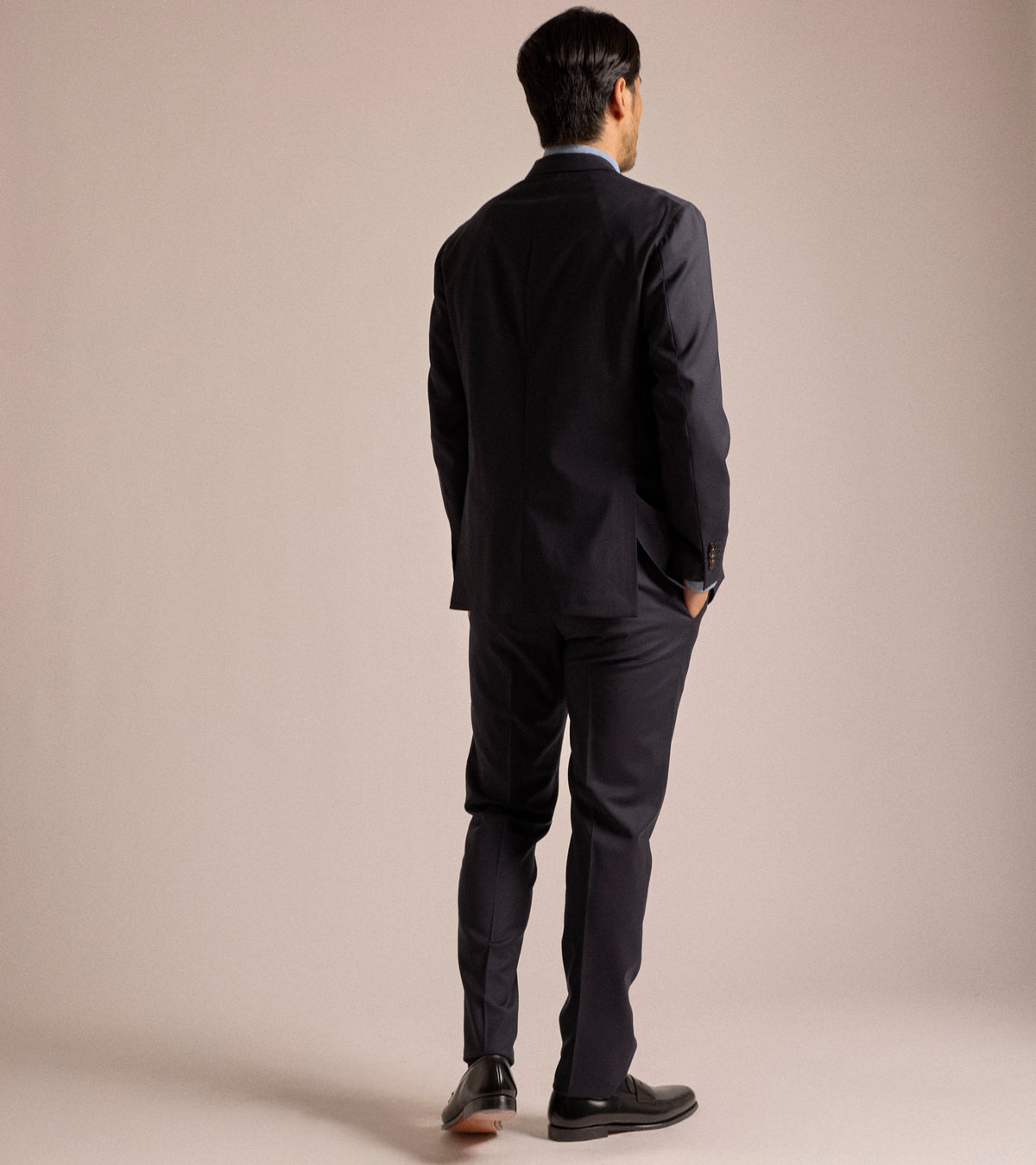 Boglioli Lightweight Wool Travel Suit: Navy