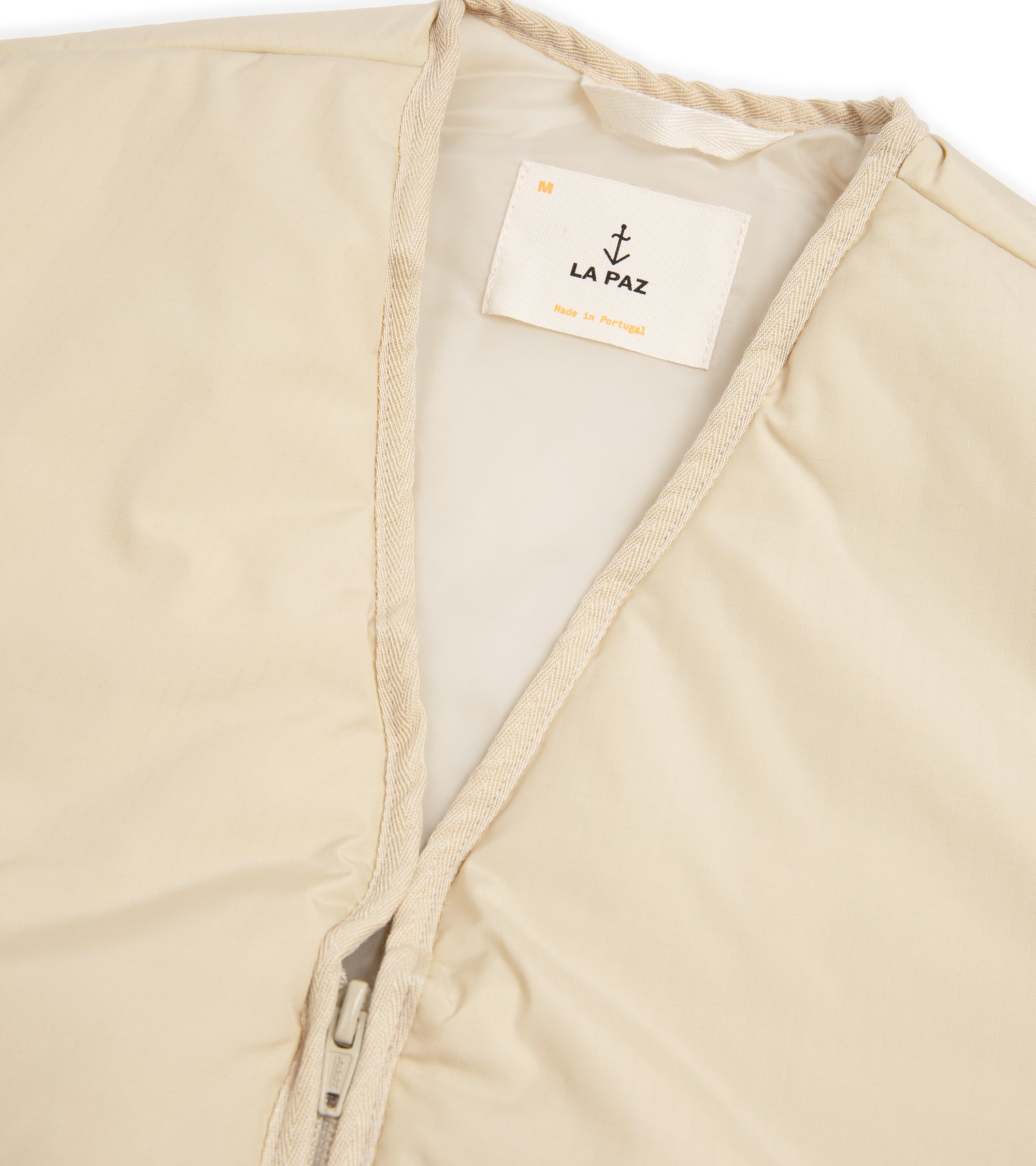 La Paz Penuco Ripstop Padded Vest: Ecru