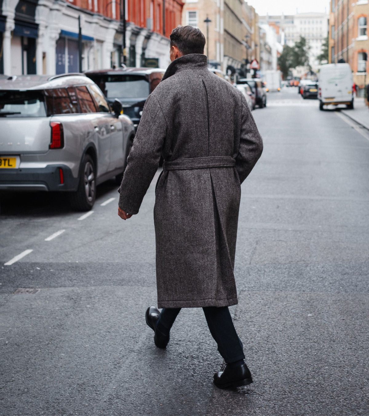 De Bonne Facture Herringbone Wool Overcoat in undyed brown, product photo.
