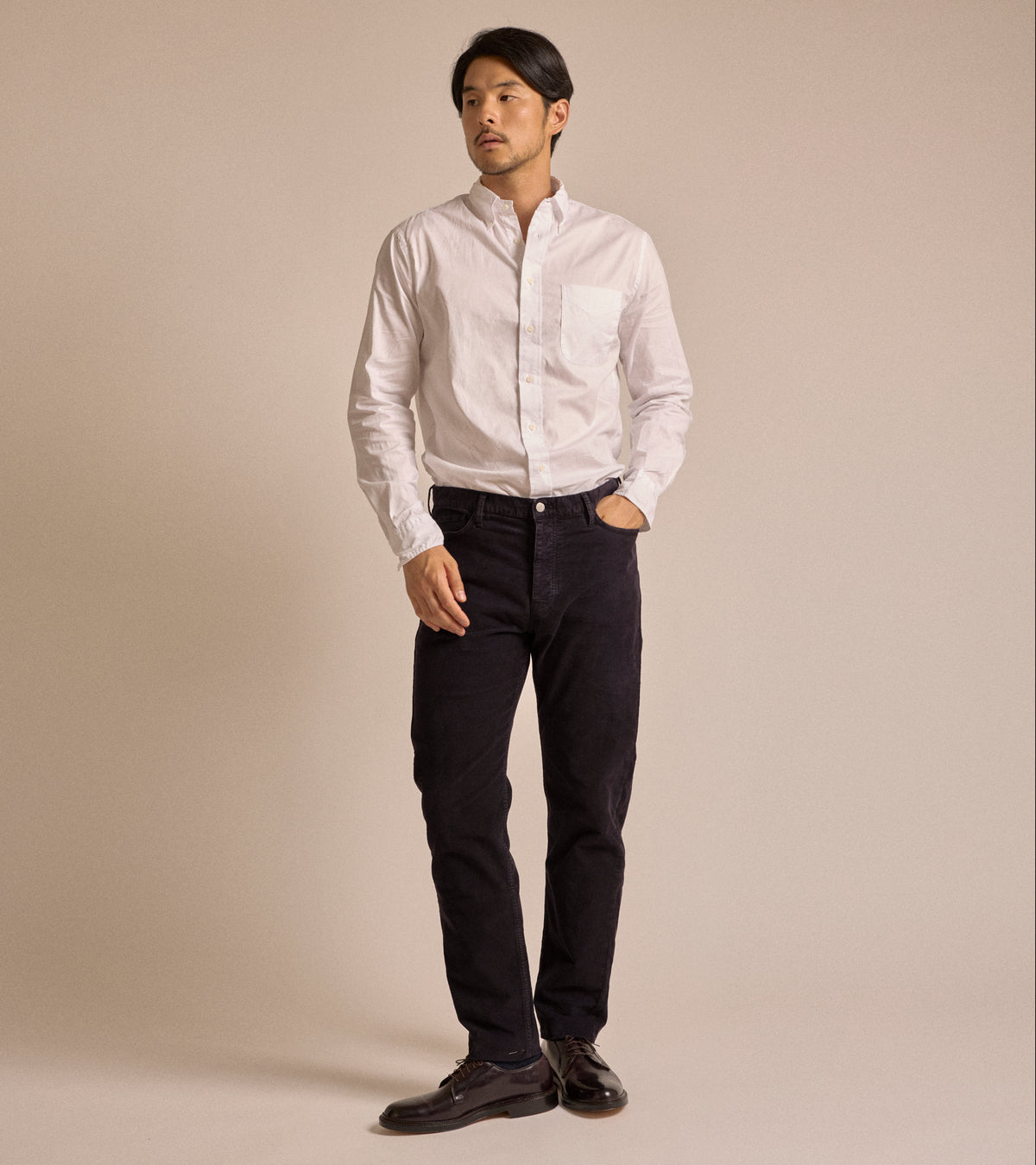 Trunk Dean Corduroy 5 Pocket Trousers in navy, product photo.