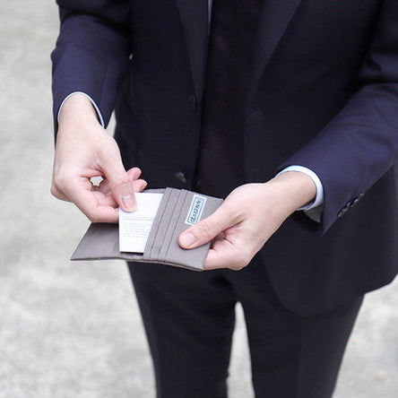 Ichizawa Hanpu for Trunk Card Holder: Blue Grey
